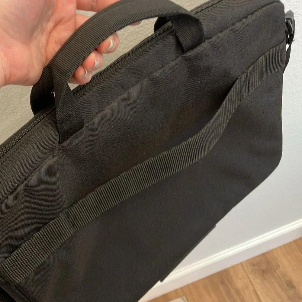 Case Logic Laptop Bag